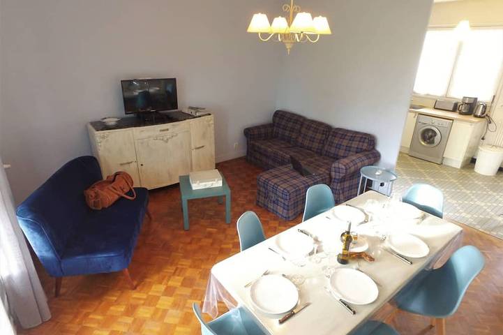 Gîte pour 6 personnes, avec terrasse et jardin, animaux acceptés à Castillon-la-Bataille