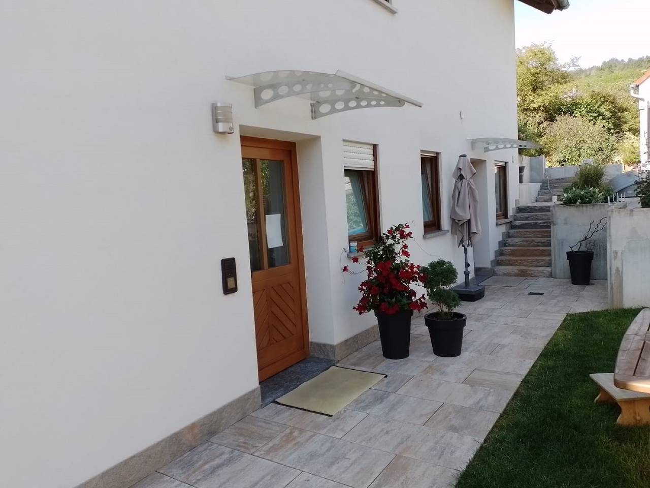 Ferienwohnung Franz - Ruhige, moderne Ferienwohnung mit 1 Schlafzimmer in Erlabrunn, Fränkisches Weinland