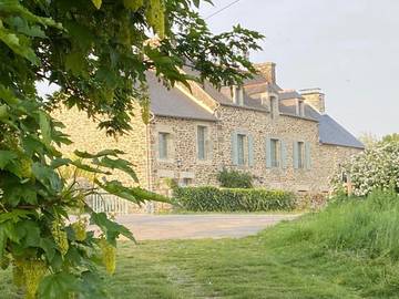 Chambre d’hôte pour 2 personnes, avec jardin et vue à Plouër-sur-Rance