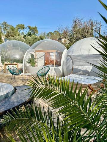 Tente pour 2 personnes, avec jacuzzi et balcon dans le Gard