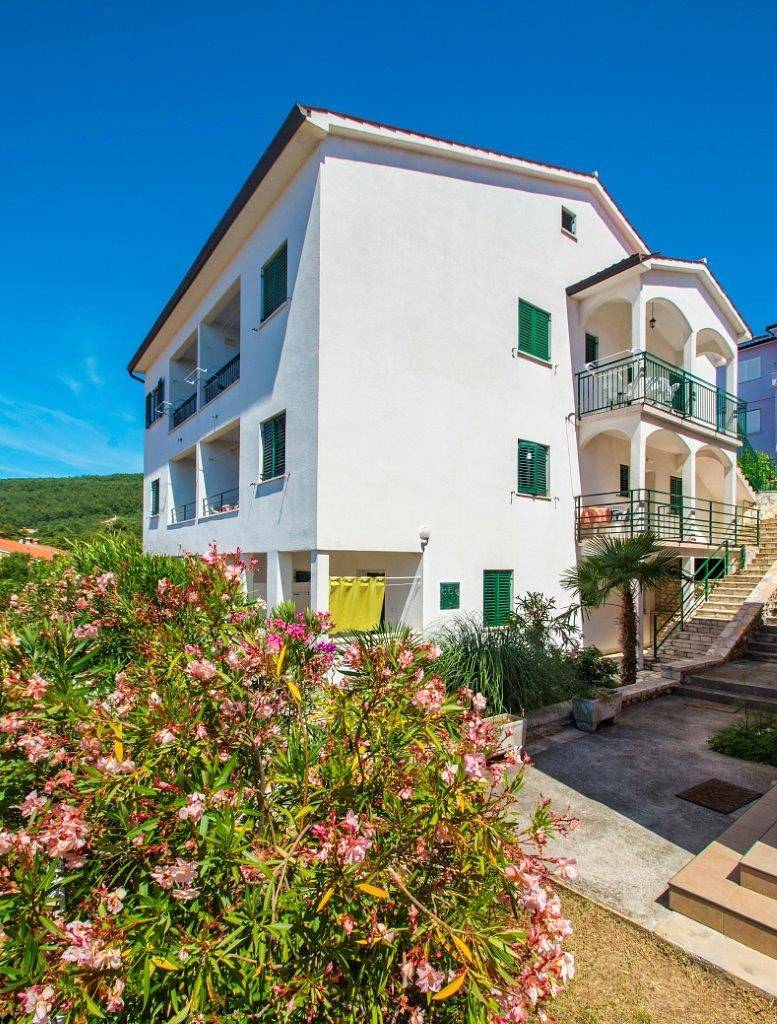 Ganze Wohnung, 1-Zimmer-Ferienwohnung mit Terrasse und Meerblick Rabac, Labin A-6464-c in Rabac, Labin-Rabac