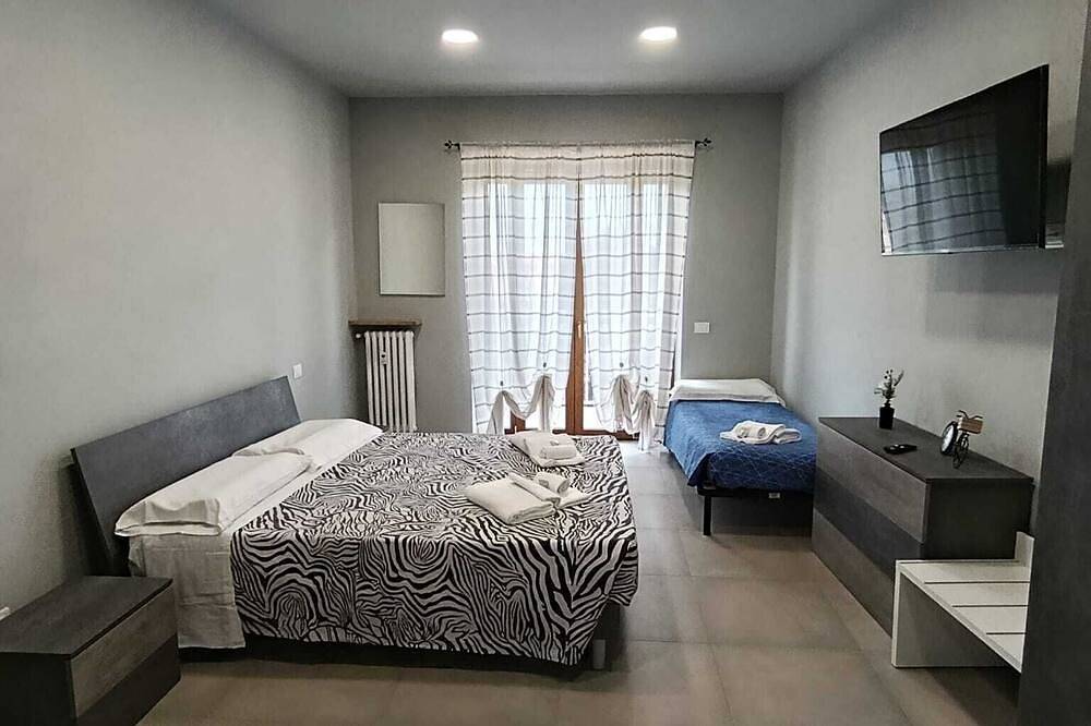 Cuneo Bedroom in Cuneo, Cuneo Province