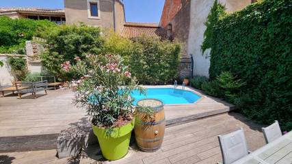 Gîte pour 13 personnes, avec terrasse et piscine à Sallèles-d'Aude