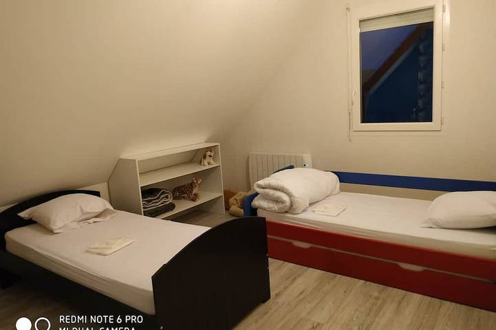 Location de vacances pour 8 personnes, avec jardin et terrasse, animaux acceptés dans Moulins en Bessin - 3