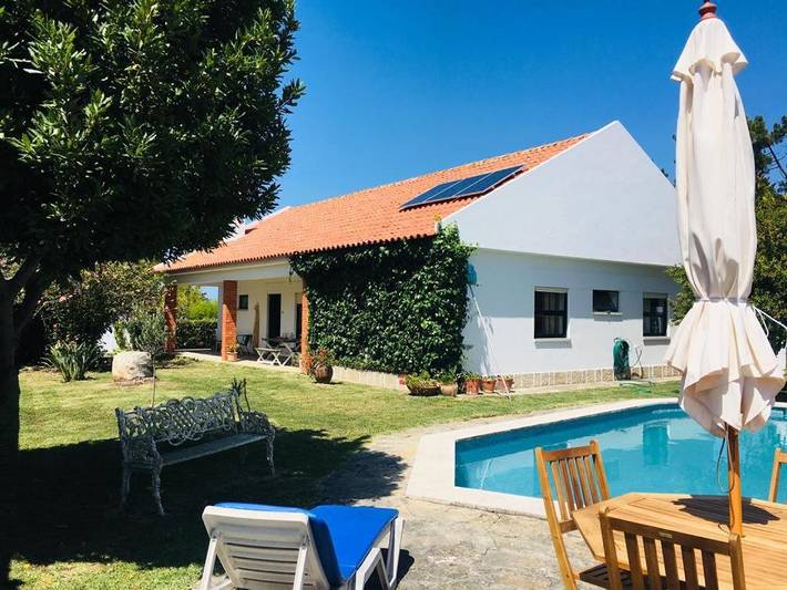 Casa de férias para 6 pessoas, com Terraço e Jardim e ainda Piscina em Magoito
