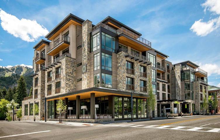Hôtel pour 4 personnes, avec jacuzzi ainsi que terrasse et piscine, animaux acceptés dans Idaho