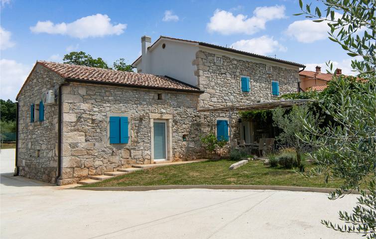 Ferienhaus für 8 Personen, mit Terrasse