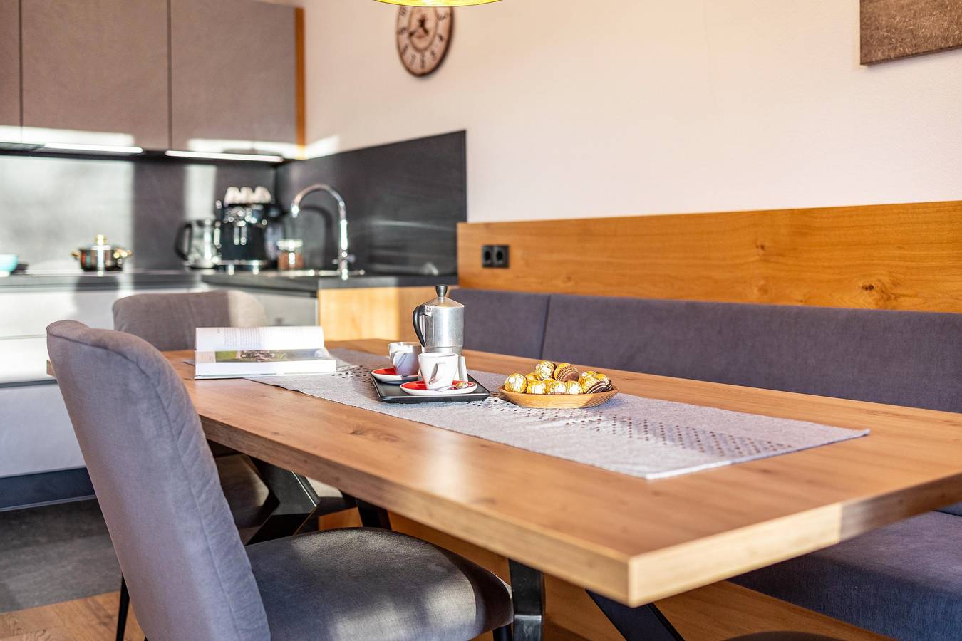 Ganze Wohnung, Ferienwohnung 'Hubertus - Wasserfallspitz' mit Bergblick, privater Terrasse und Wi-Fi in Ahornach, Sand in Taufers