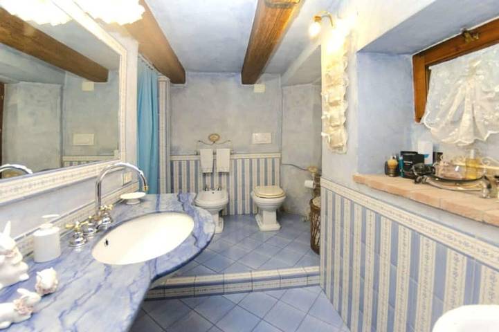Villa in Pietrasanta mit 2 Schlafzimmern 8 Schlafplätzen in Pietrasanta, Italienische Riviera
