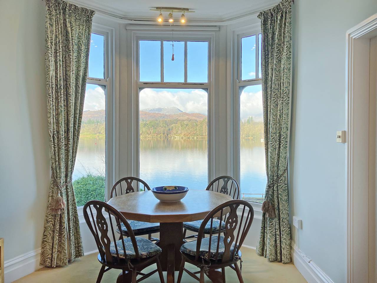 Mere View in Lake District
