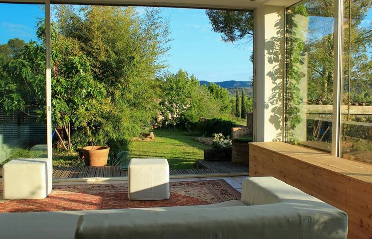 Location de vacances pour 6 personnes, avec terrasse ainsi que jardin et piscine à Lunas - 4