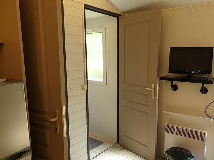 Camping Le Moulin Du Roy - Mobilheim 4 personen - Mobilheim Confort Irm - 2 Schlafzimmer - 25m² in Revel, Lauragais