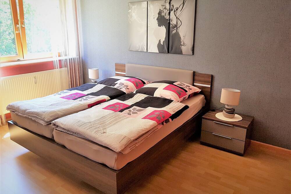 Ganze Wohnung, Voll ausgestattete und liebevoll eingerichtete 60qm grosse Fewo mit Terrasse in Namborn, Saar-Nahe-Bergland