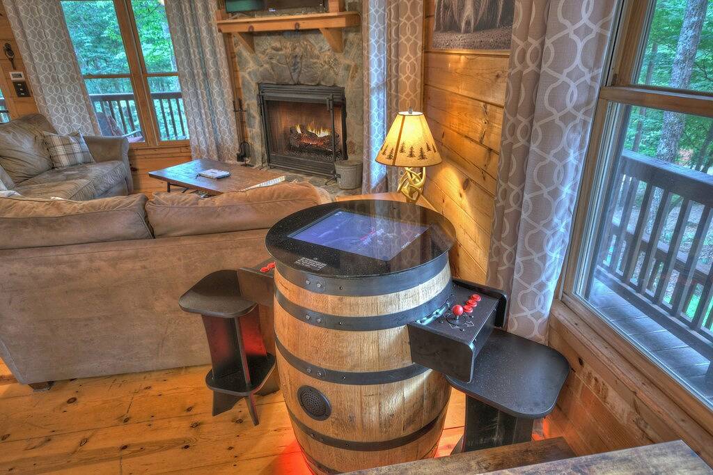 Paradise Escape: Minutes from Blue Ridge, Hot-Tub, 100+ 5-star Reviews! in Cherry Log, Chattahoochee National Forest