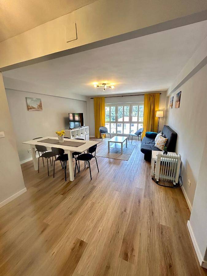 Apartamento de vacaciones para 13 personas, con vistas, Se admiten mascotas - 1