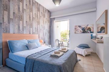 Gîte pour 2 personnes, avec vue et balcon dans Selianitika