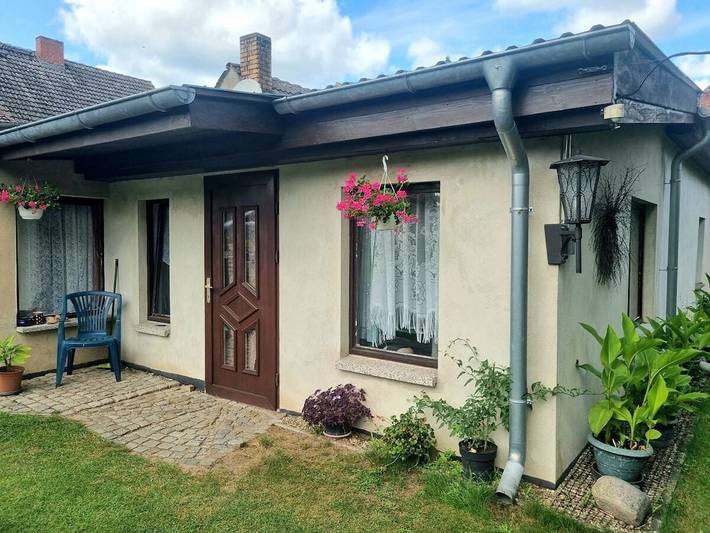 Bungalow für 4 Personen, mit Terrasse und Seeblick - 1