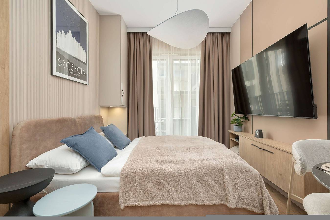 Appartement entier, Beige Apartment with 2 Balconies   By the River in Szczecin, Baltic Sea Pomerania