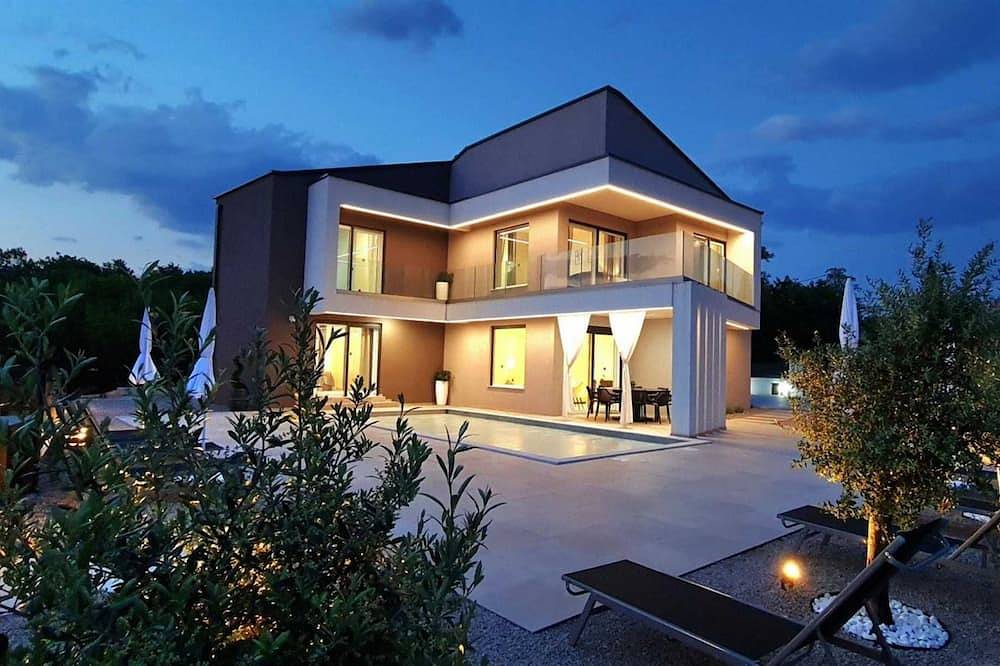 Villa La Vie with private pool in Vrbnik, Krk (isla)