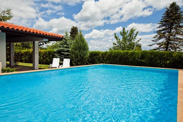Villa für 2 Personen, mit Balkon und Terrasse sowie Garten und Pool in Bulgarien