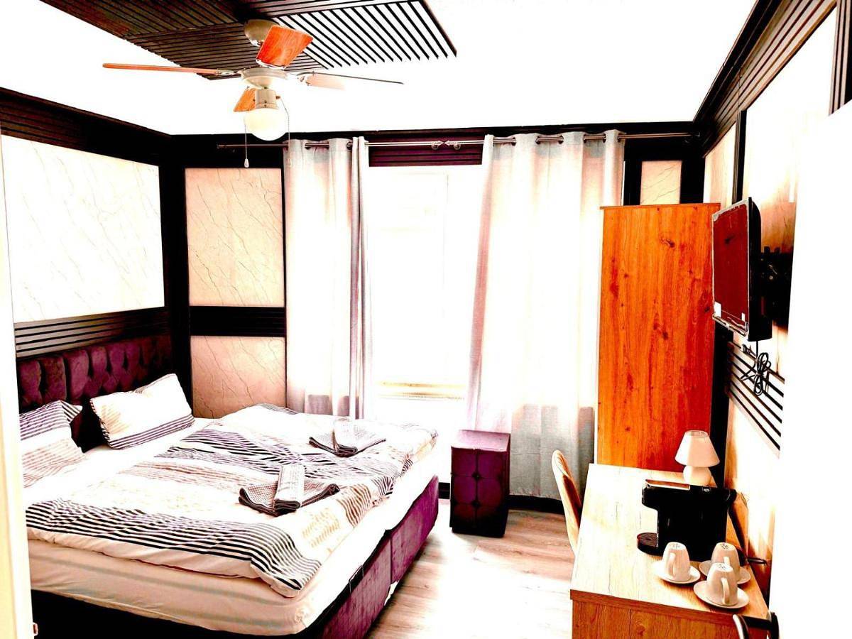 Single Room in Würzburg, Fränkisches Weinland