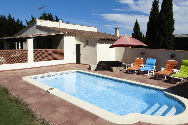 Maison de vacances pour 6 personnes, avec piscine et terrasse, adapté aux familles dans les Bouches-du-Rhône - 2