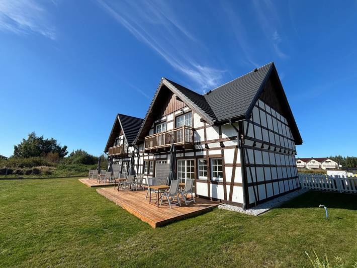 Ferienwohnung für 6 Personen, mit Sauna und Terrasse sowie Garten in Grzybowo