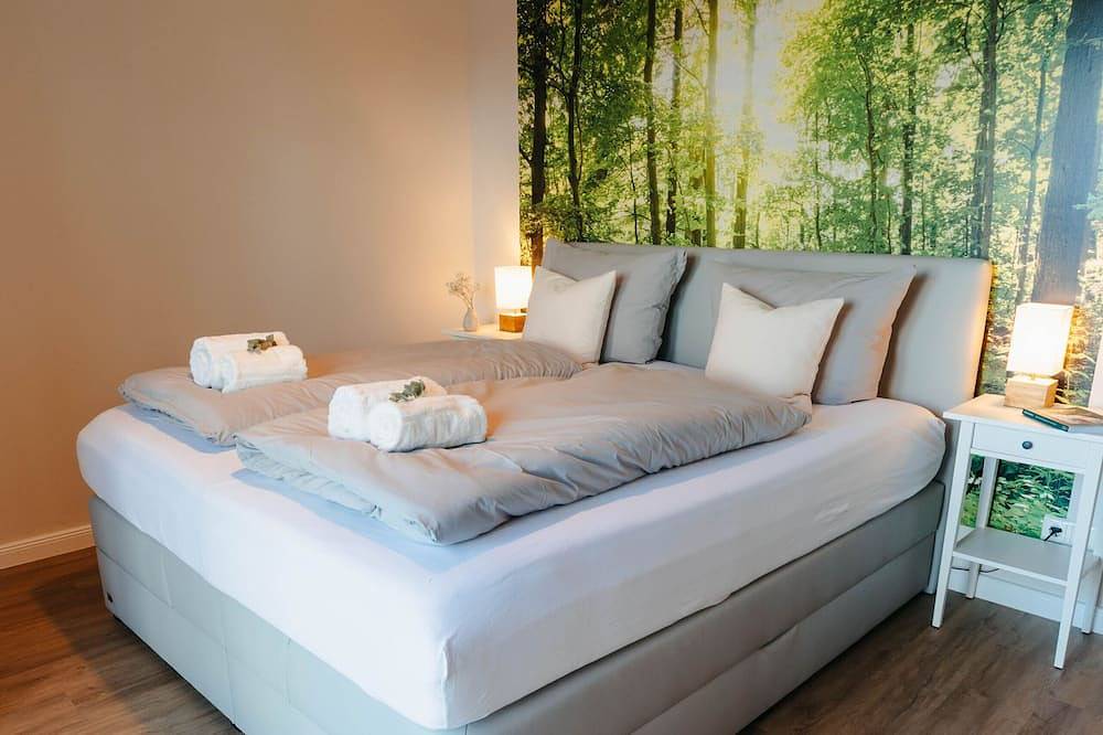 Ganze Wohnung, Fewo zwischen Wald und See mit freistehender Badewanne und Balkon (5 Sternedtv) in Ratzeburg, Ratzeburger See