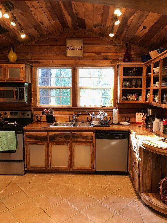 Bed and breakfasts for 8 people, with garden in Georgia