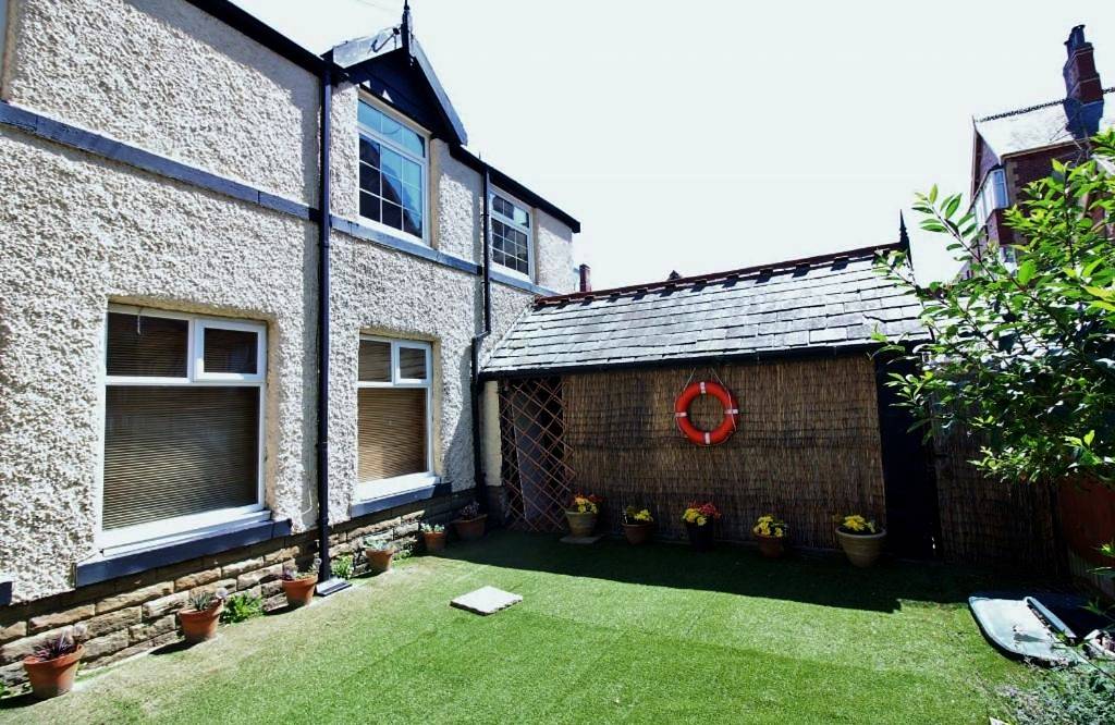 Entire apartment, Apartment with Sea View in Lytham St Annes, Blackpool Pleasure Beach