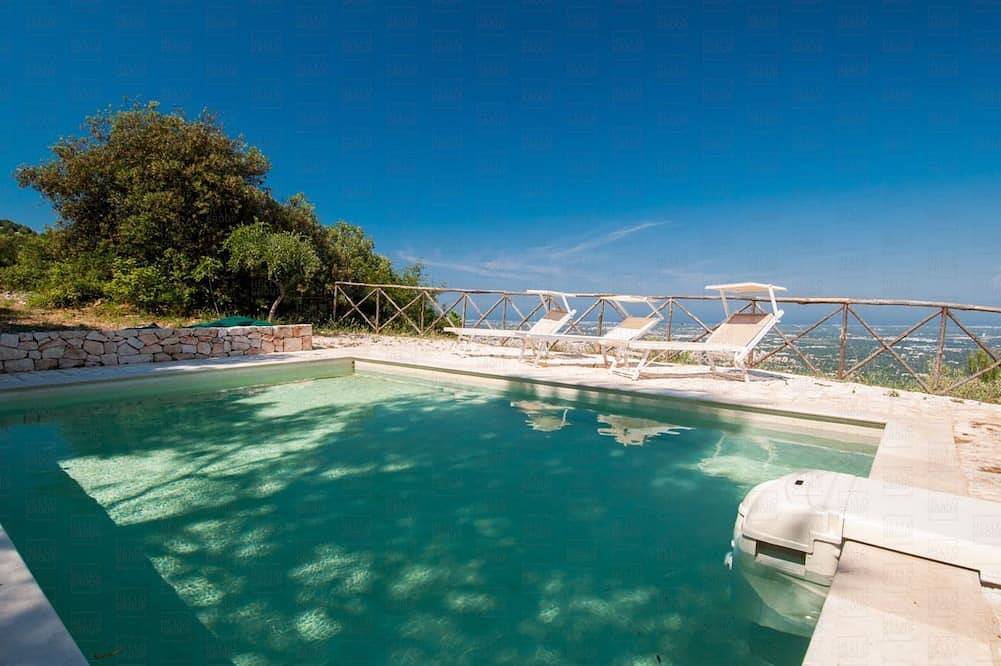 Trulli Belvedere: Autentici Trulli con Piscina Privata, Animali Ammessi in Cocolicchio, Salento