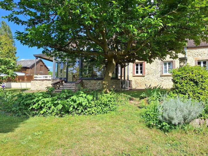 Location de vacances pour 10 personnes, avec Terrasse et Jardin à Lamnay