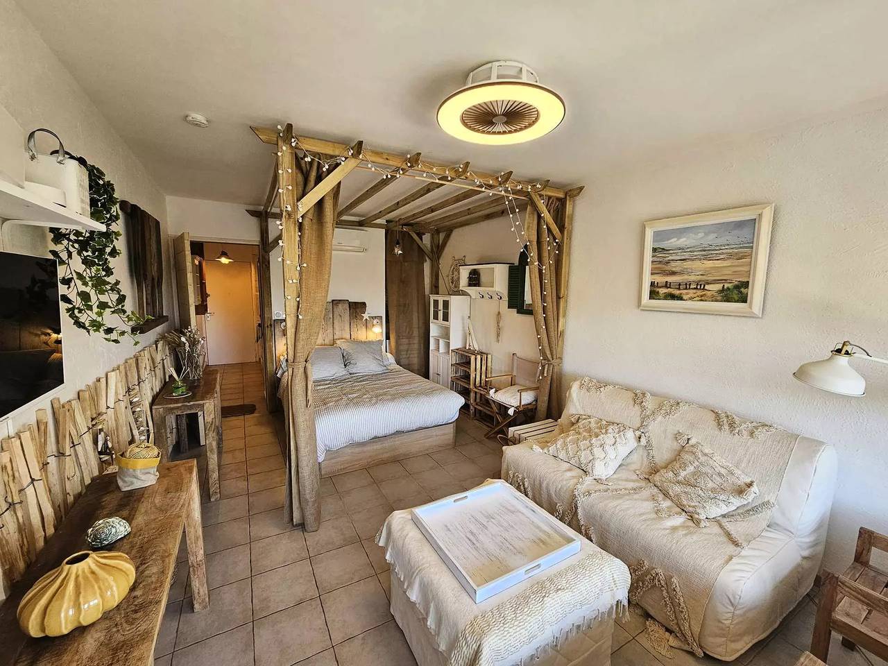 Entire studio, A stopover at the Sablettes, sea view, air conditioning, Wifi, all walking, beach at 250m in Les Sablettes, La Seyne-sur-Mer