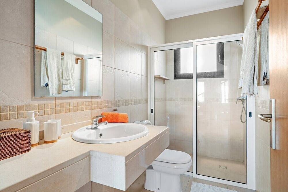 17°West – Holiday villa (option with heated pool) in Estreito da Calheta, Madeira
