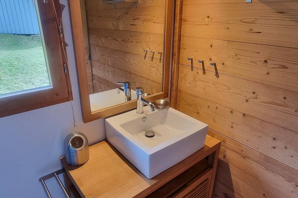 Alpine chalet 10 km from La Clusaz and Le Grand Bornand in Thônes, Annecy und Umgebung