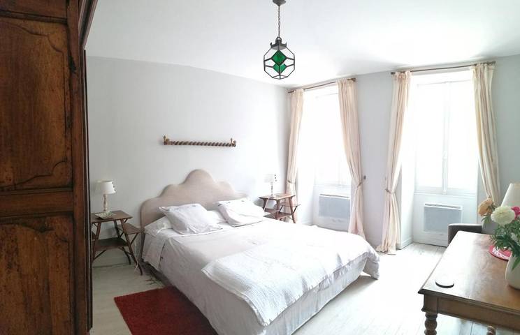 Location de vacances pour 2 personnes, avec terrasse à Noyers - 2