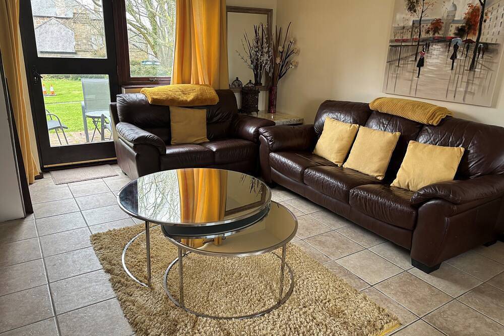 Welcoming house in the heart of West Cornwall, dog-friendly and near the beach in Cornwall