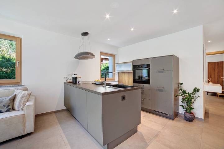 Entire apartment, Apartment 'Sina' with Mountain View, Private Terrace and Wi-Fi in Stubai Alps, San Leonardo in Passiria