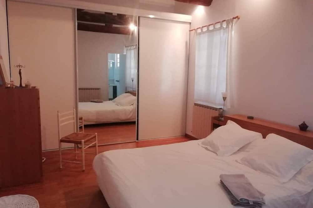 Ferienhaus - 6   Räume - 8/9   Personen in Boissières, Mittelmeerküste (Frankreich)