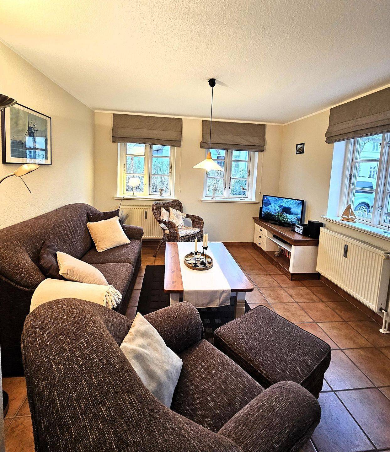 Ganze Wohnung, Ferienwohnung Am Museum 1: Terrasse, Garten, Wlan & Parkplatz inklusive in Alkersum, Föhr