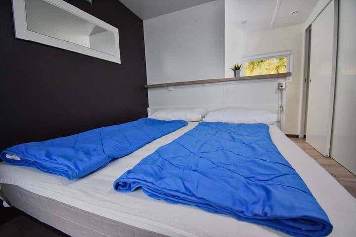 Ganze Wohnung, Natururlaub für bis zu 6 Personen im modernen Mobilheim in Strandbad am Perlsee, Waldmünchen