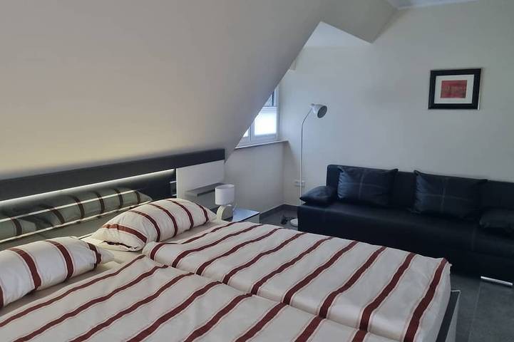 Ganze Wohnung, Ruhige, gemütliche Ferienwohnung 62 m2  im Og für 2 Personen in Schüttorf, Landkreis Grafschaft Bentheim