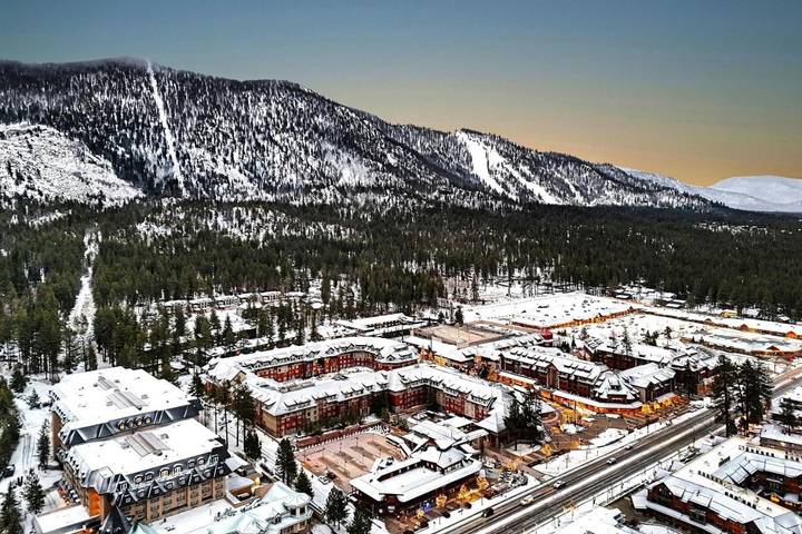 Hôtel pour 4 personnes, avec piscine et jacuzzi ainsi que sauna et terrasse à South Lake Tahoe - 2