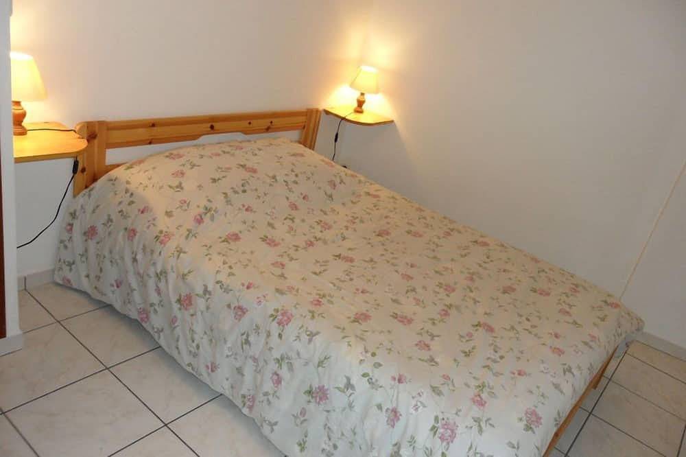 06G3144 - Saint-Etienne-De-Tinee in Saint-Étienne-de-Tinée, Nice region