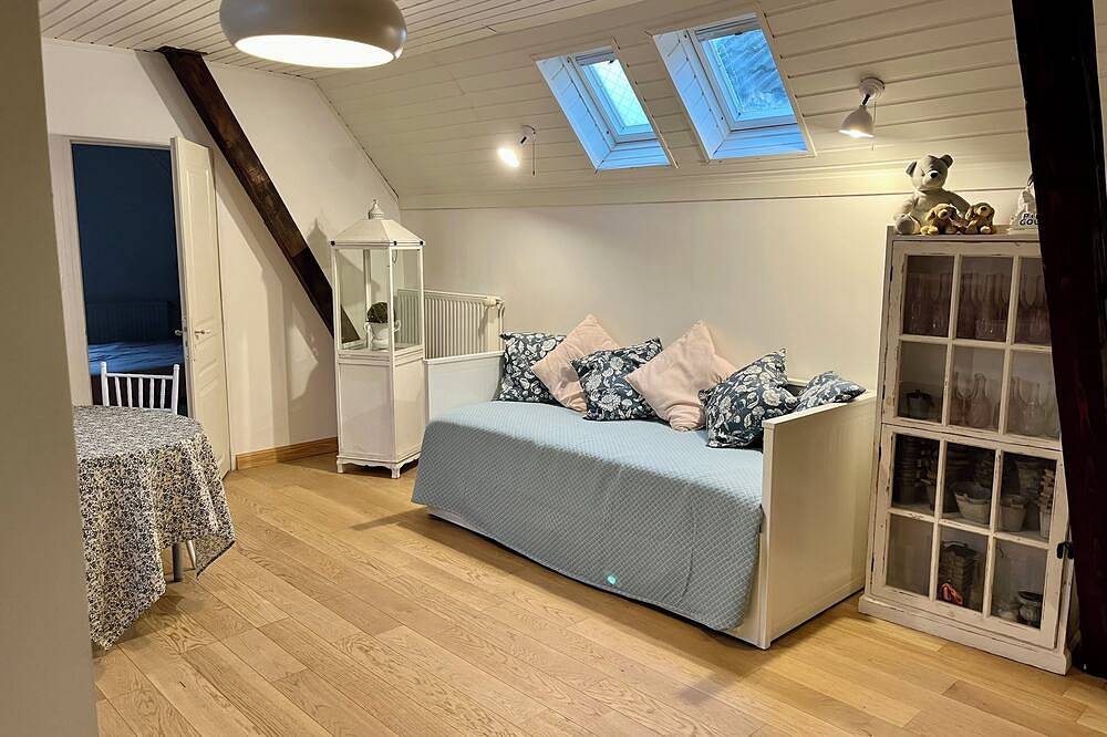 Private house 70m2 with garden 5 bus stops from center strasbourg, chez Regine in Schiltigheim, Región de Estrasburgo