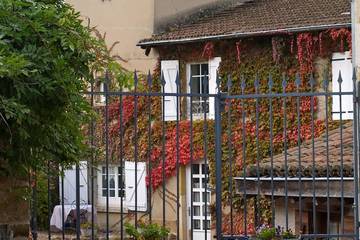 Cottage pour 2 personnes, avec jardin à Coutouvre