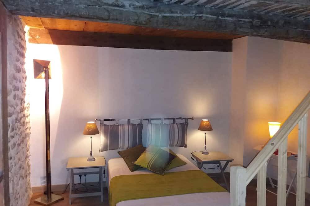 Maison de village avec toit terrasse in Roumoules, Parc naturel régional du Verdon