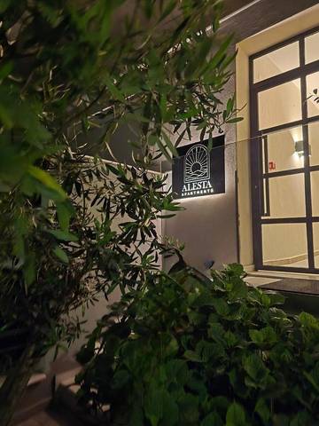 Cottage pour 3 personnes, avec terrasse et jardin dans Stavros