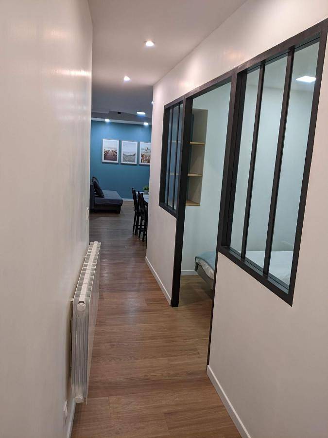 Appartement entier, Studio Apartment in Malestroit, Région de Vannes