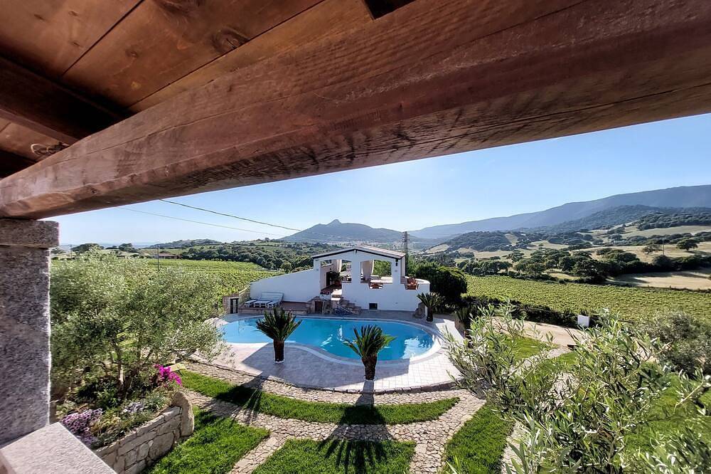 Agriturismo Domo de Resteblas - Appartamento Carignano in Berchidda, Olbia-Tempio